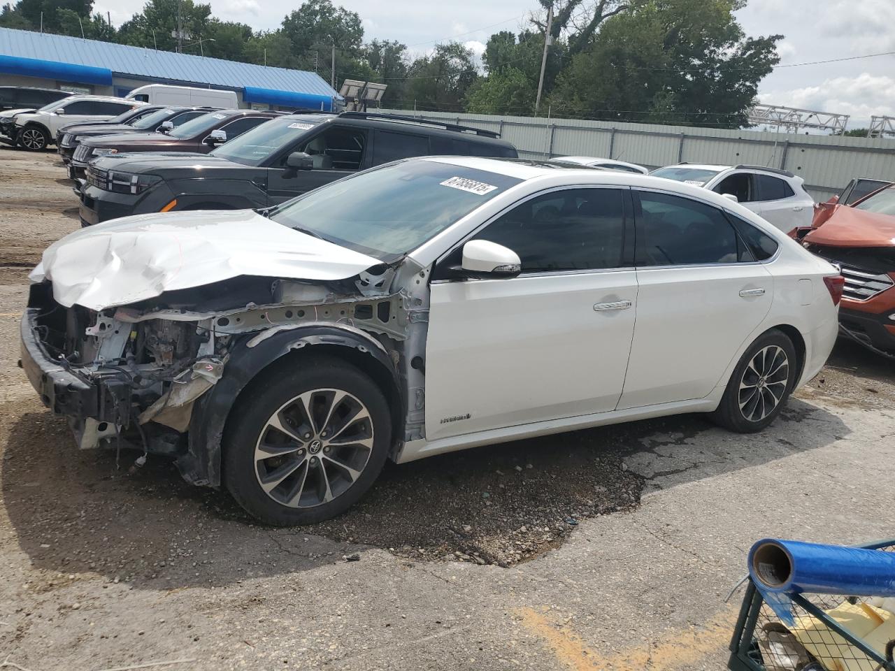 TOYOTA AVALON HYBRID 2017
