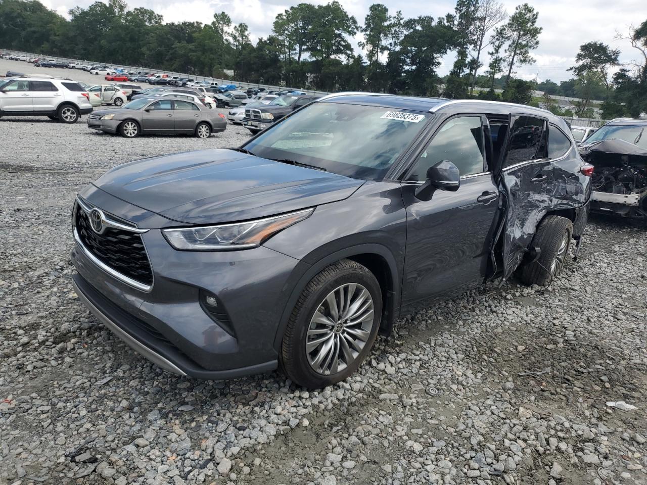 TOYOTA HIGHLANDER 2020
