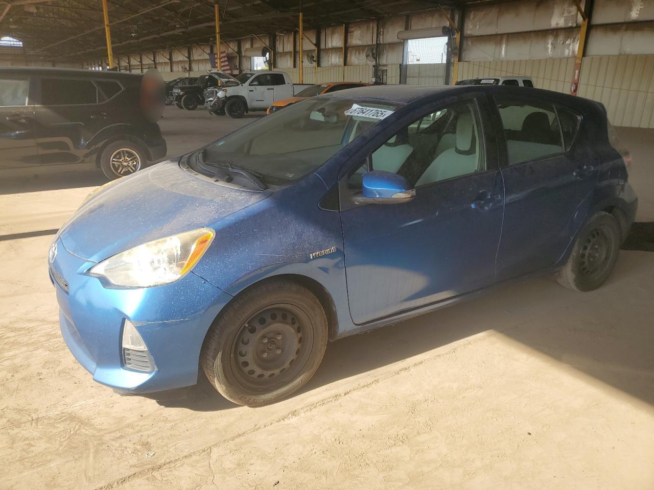 TOYOTA PRIUS C 2014