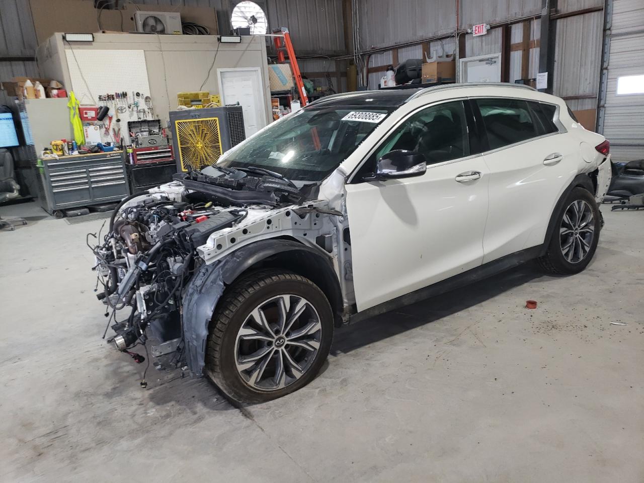INFINITI QX30 BASE 2017