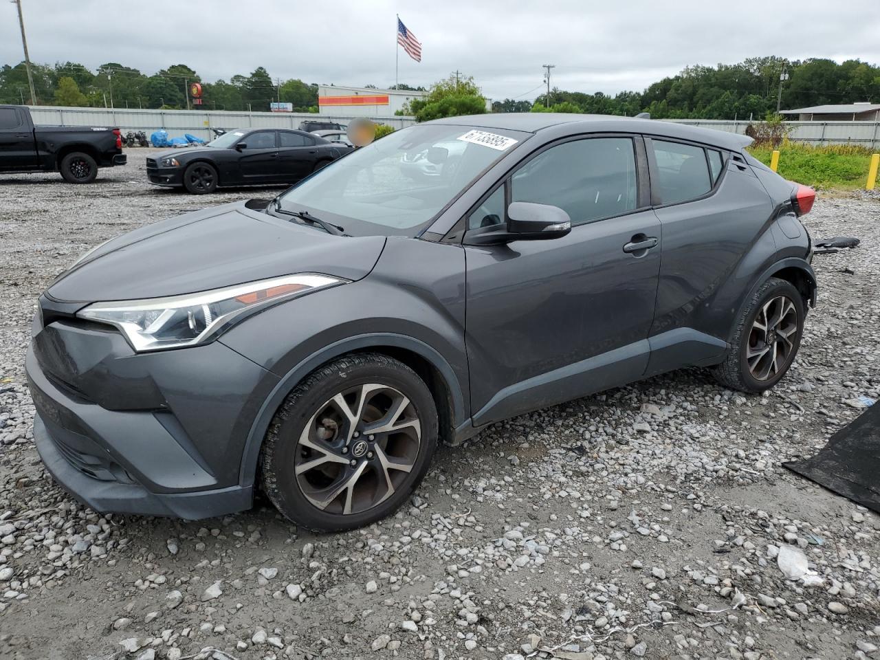 TOYOTA C-HR XLE 2018