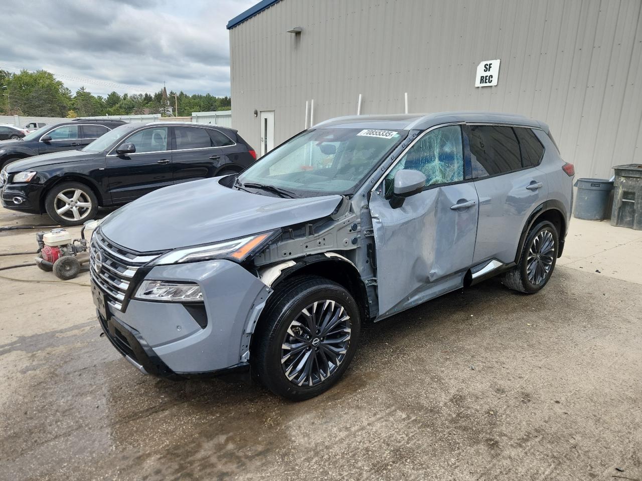 NISSAN ROGUE PLAT 2024
