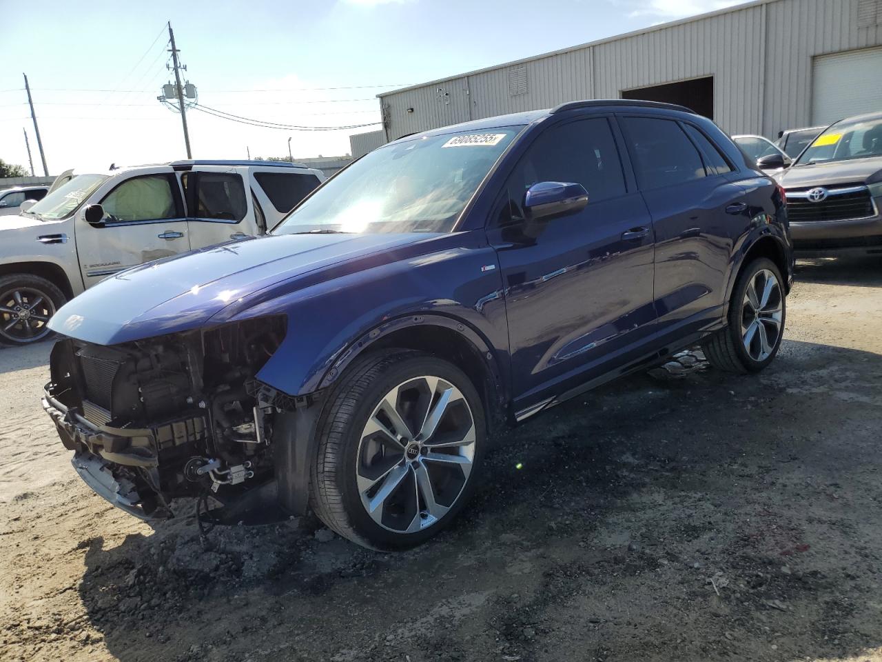 AUDI Q3 PREMIUM 2022