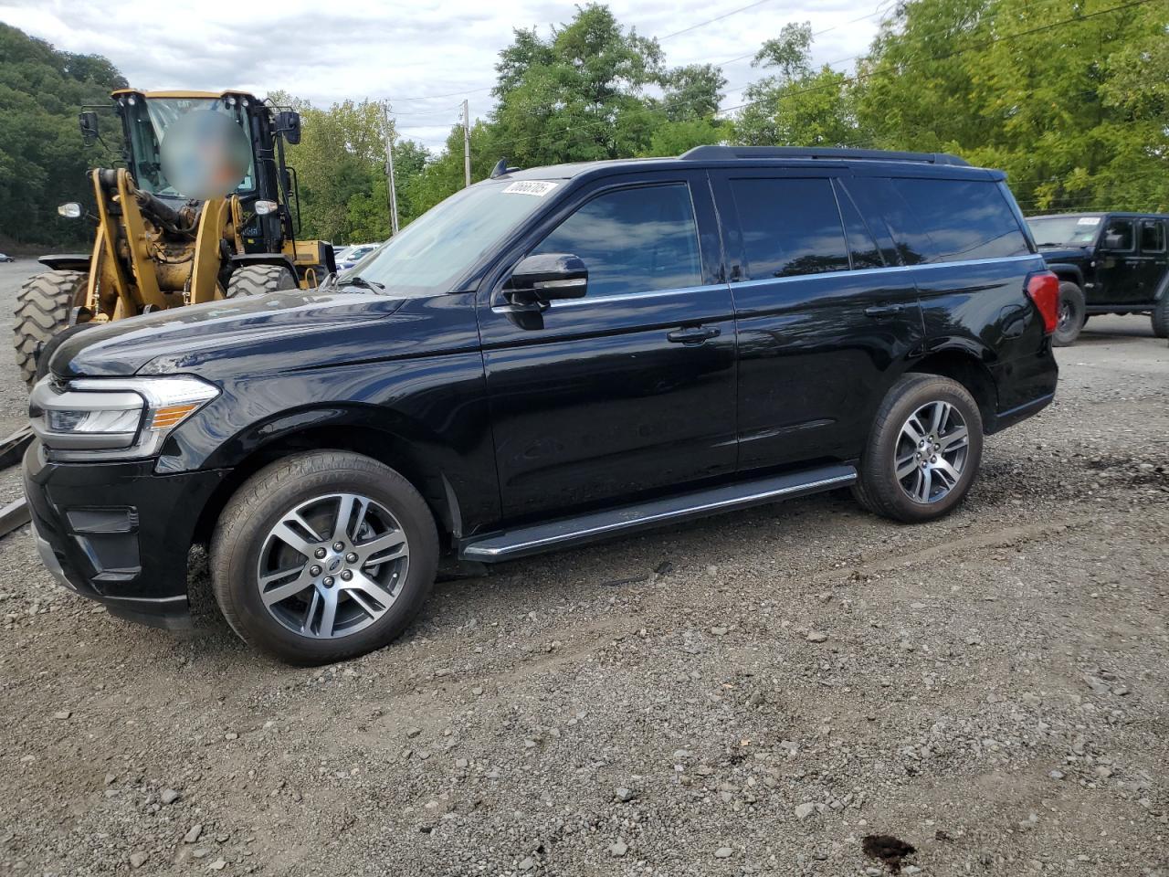 FORD EXPEDITION 2023