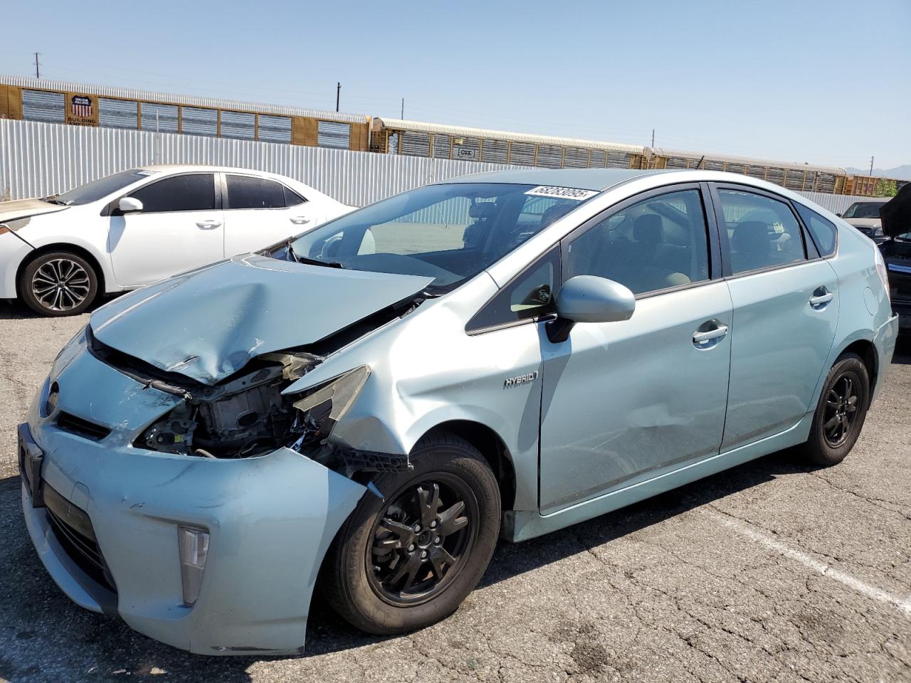 TOYOTA PRIUS 2014