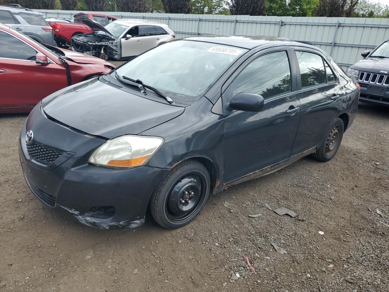 TOYOTA YARIS 2009