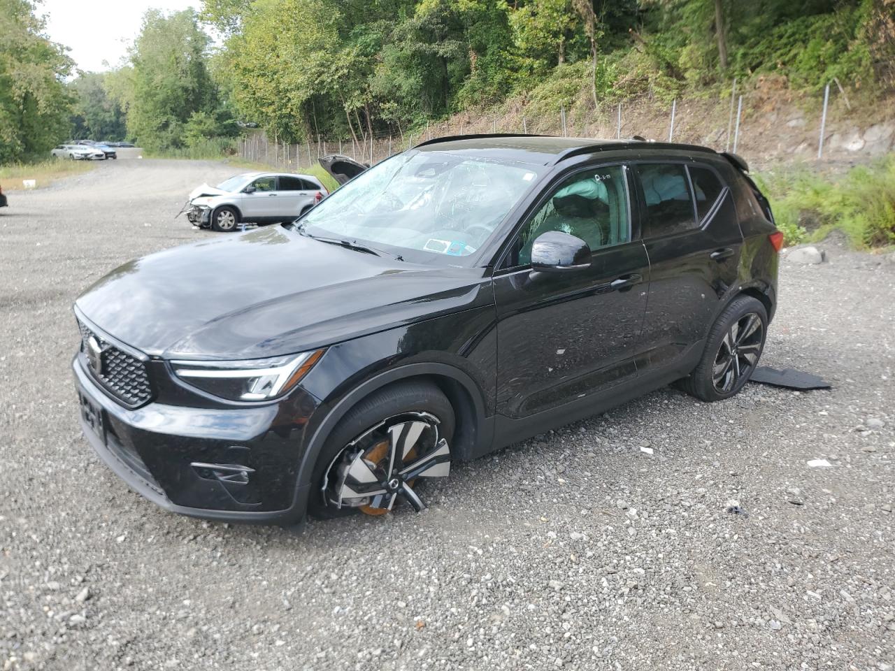 VOLVO XC40 PLUS 2024