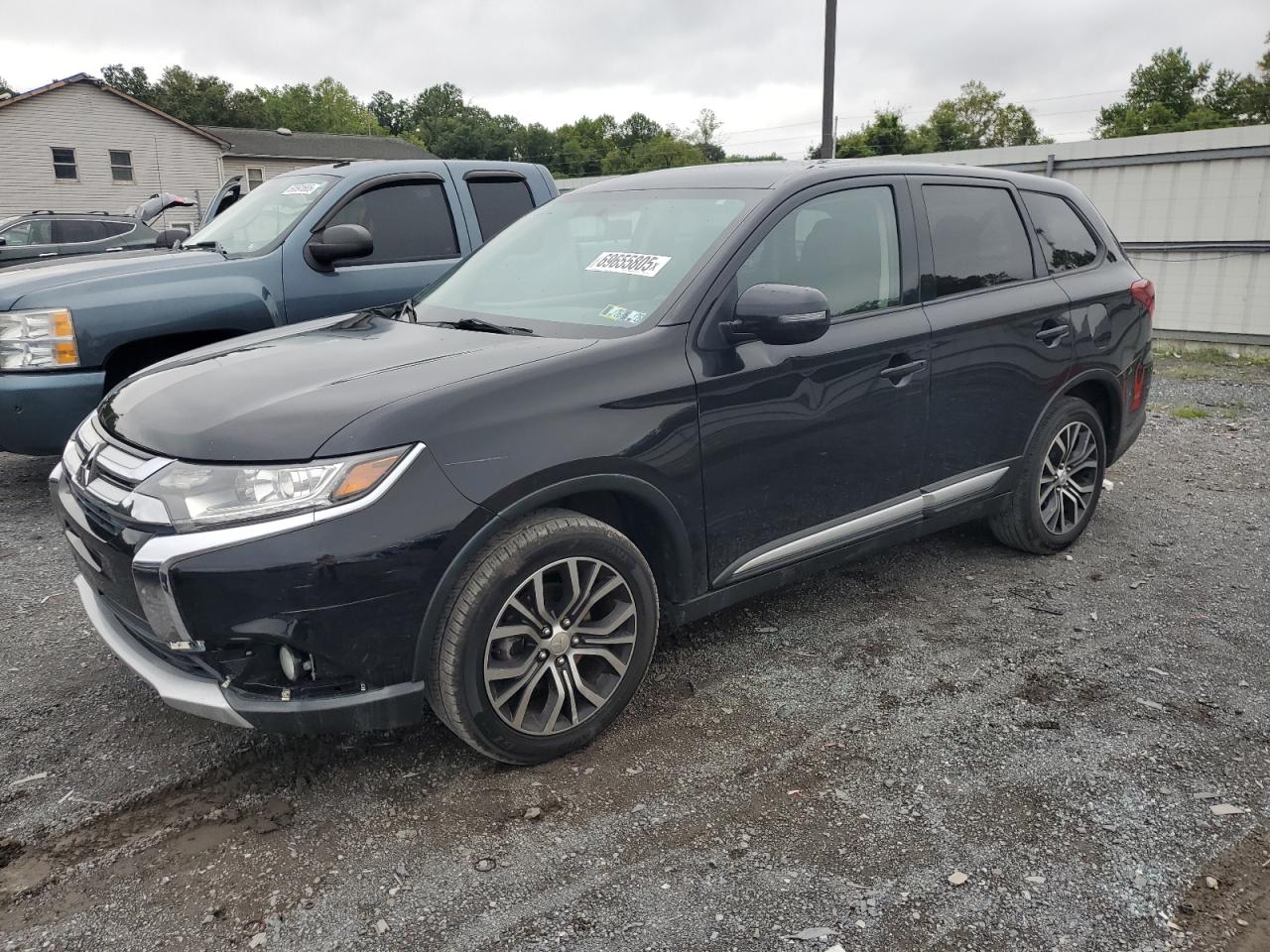 MITSUBISHI OUTLANDER 2018