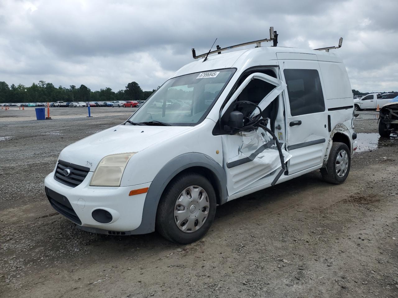 FORD TRANSIT CONN 2013
