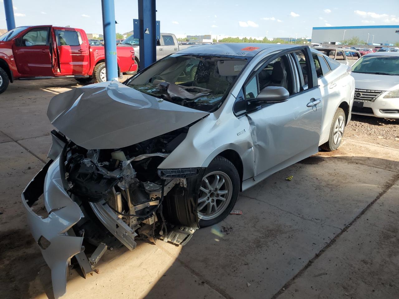 TOYOTA PRIUS 2018