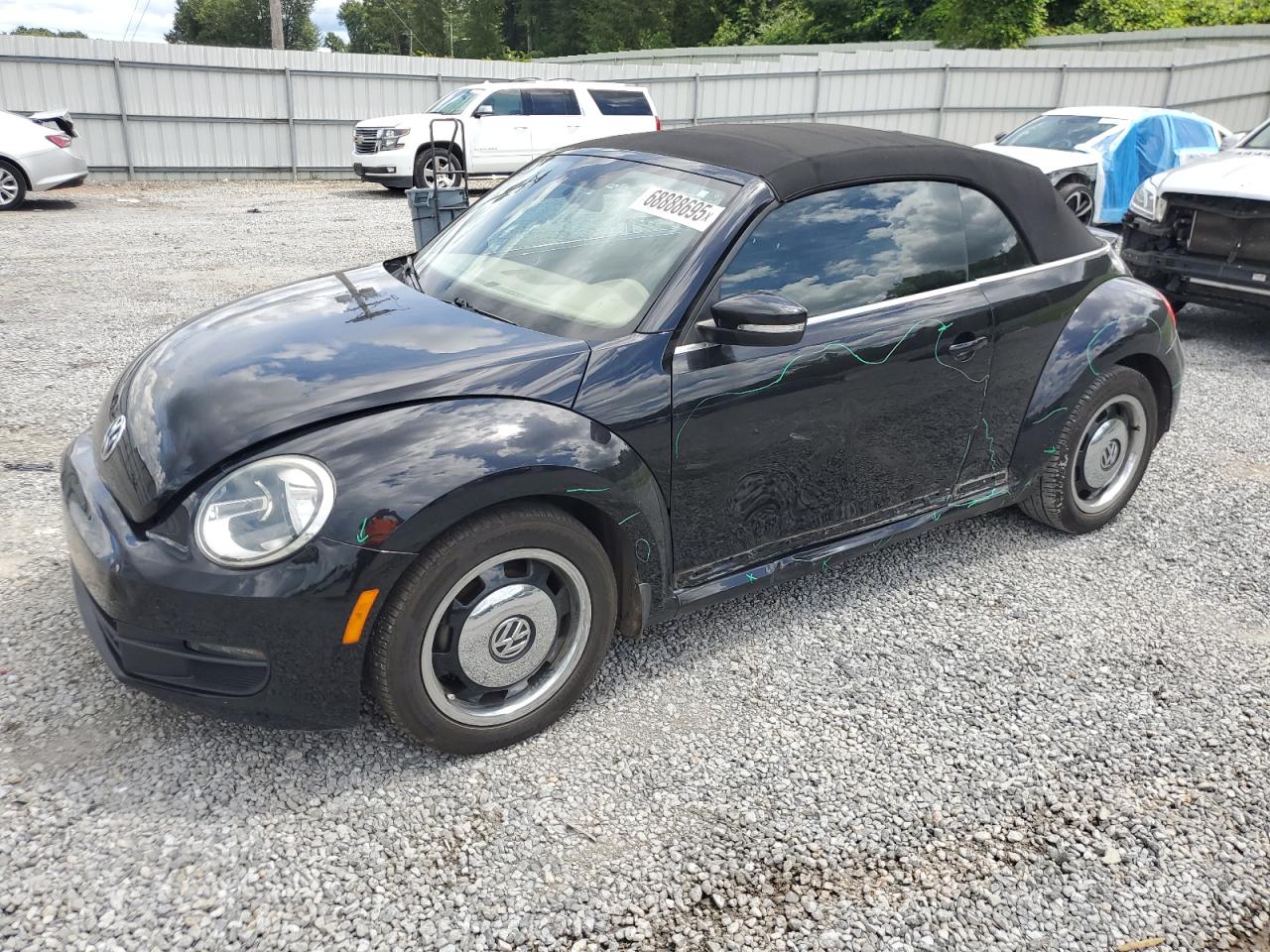 VOLKSWAGEN BEETLE 2013