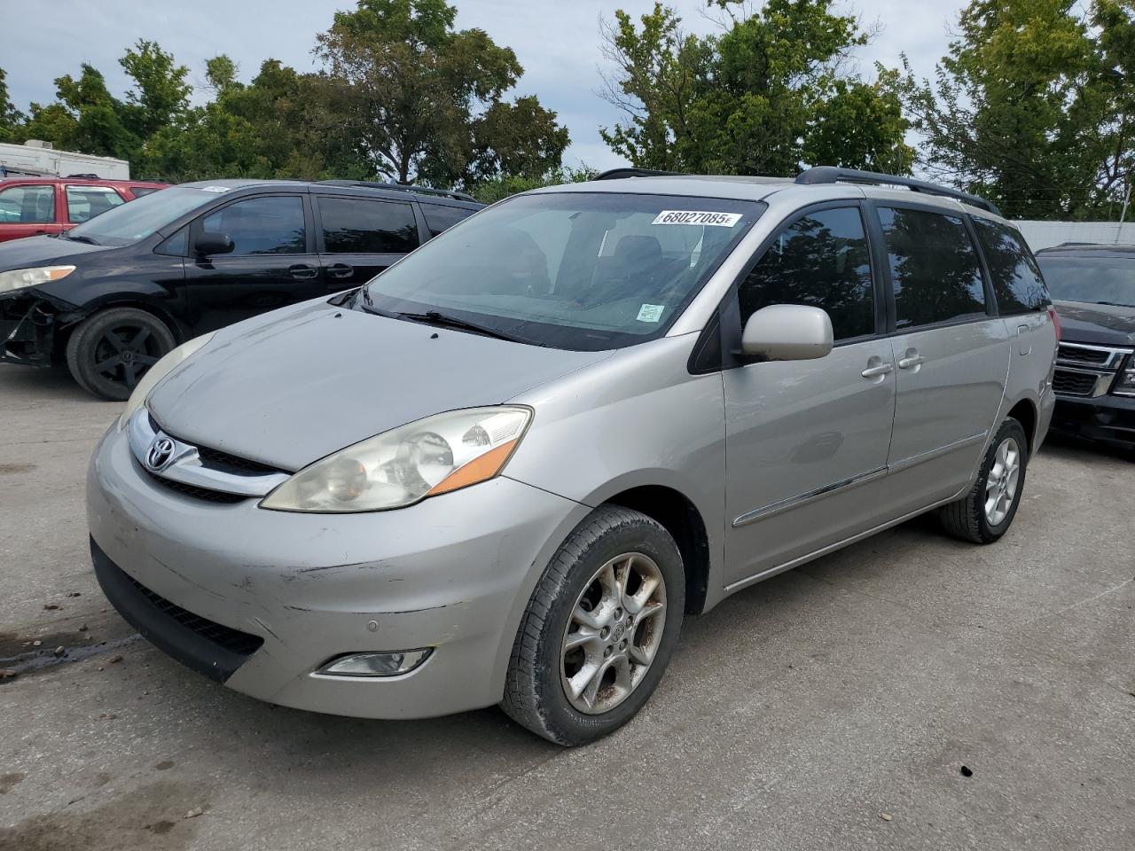 TOYOTA SIENNA XLE 2006