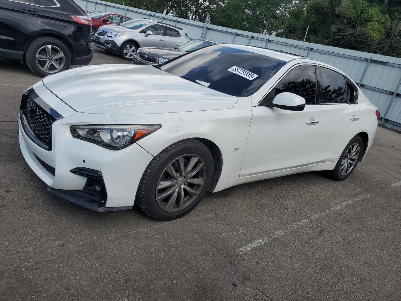 INFINITI Q50 BASE 2014