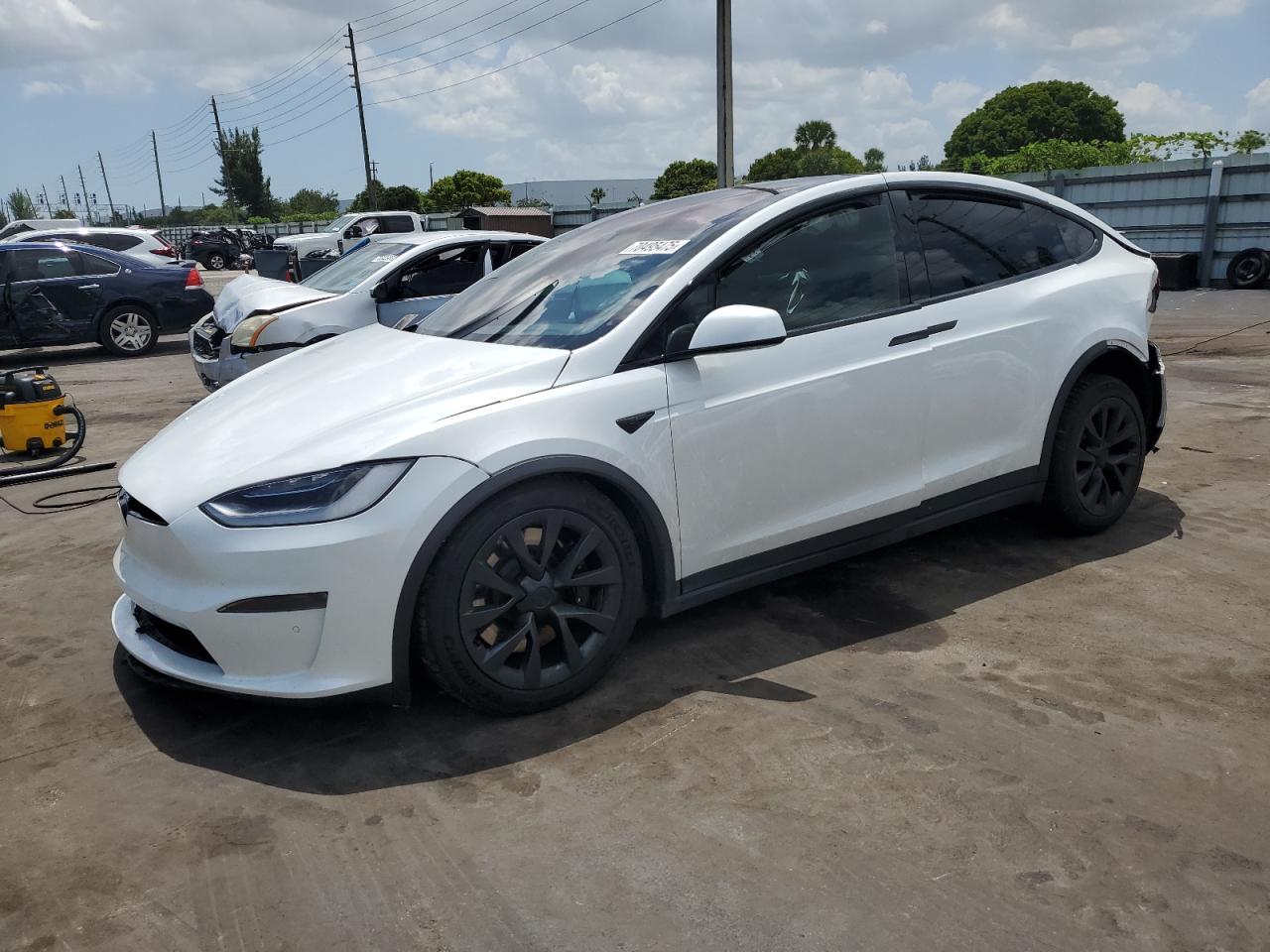 TESLA MODEL X 2023