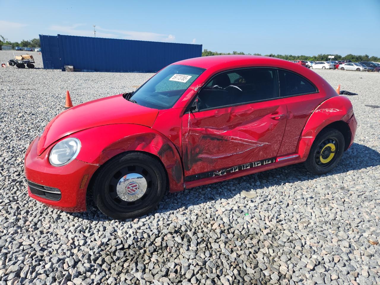 VOLKSWAGEN BEETLE 2012