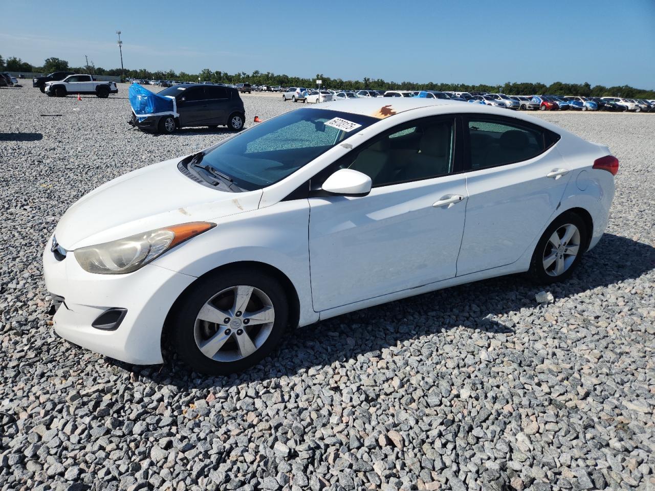 HYUNDAI ELANTRA GL 2013