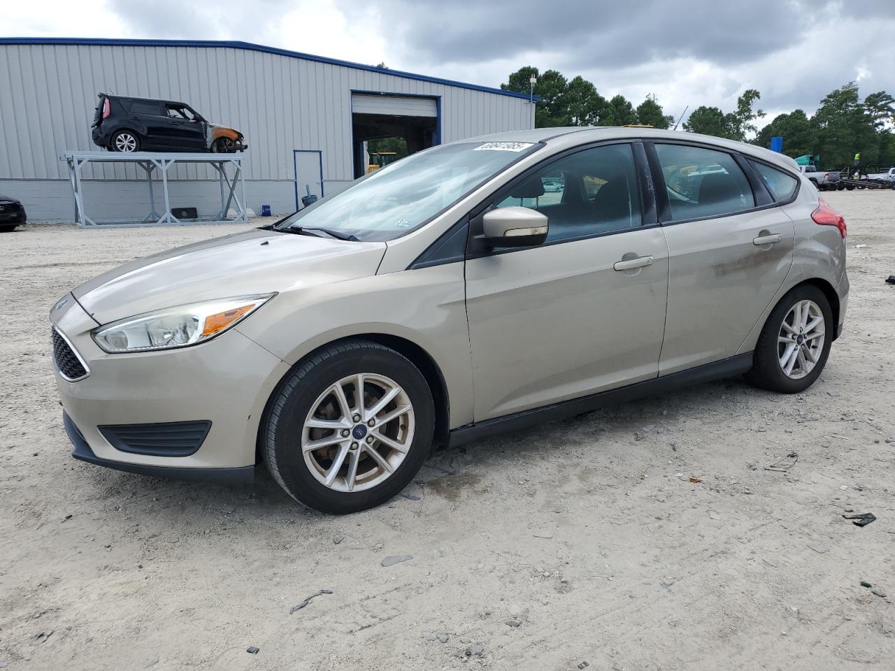 FORD FOCUS SE 2015