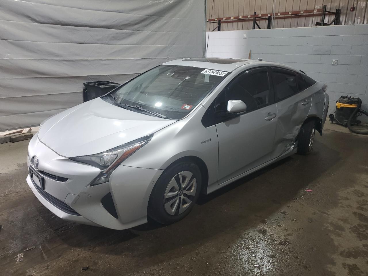 TOYOTA PRIUS 2018