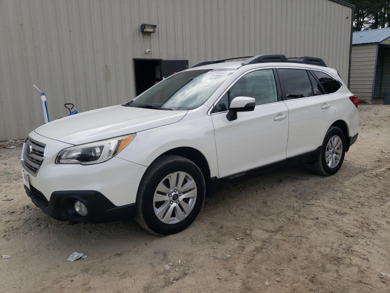 SUBARU OUTBACK 2. 2016