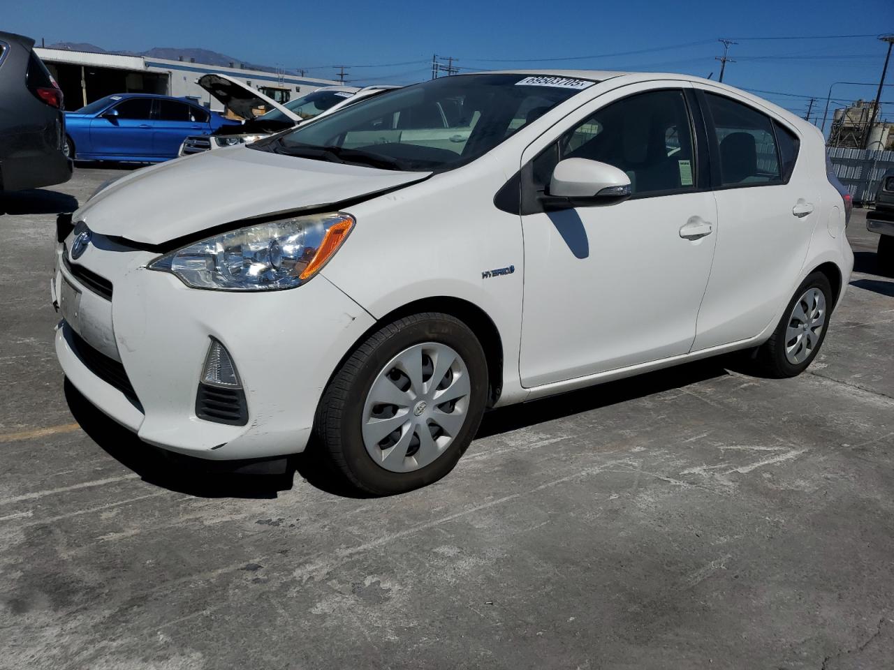 TOYOTA PRIUS C 2014
