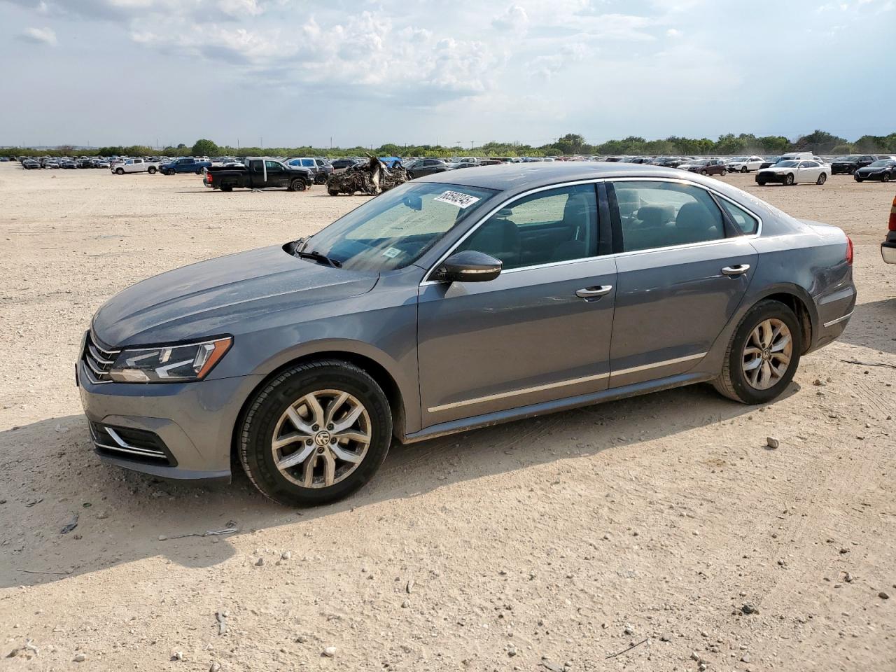 VOLKSWAGEN PASSAT S 2017