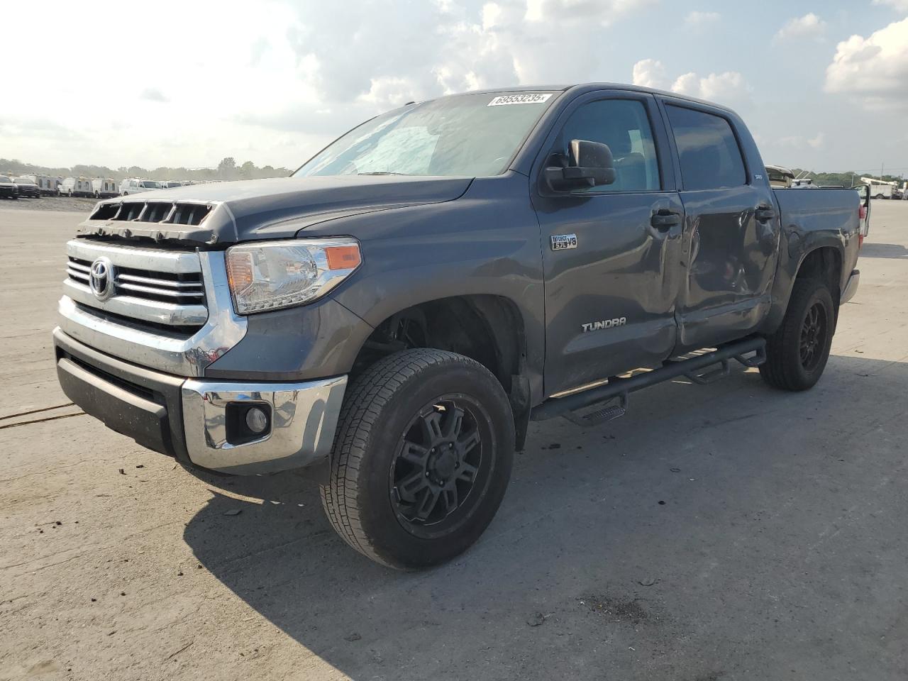 TOYOTA TUNDRA CRE 2017