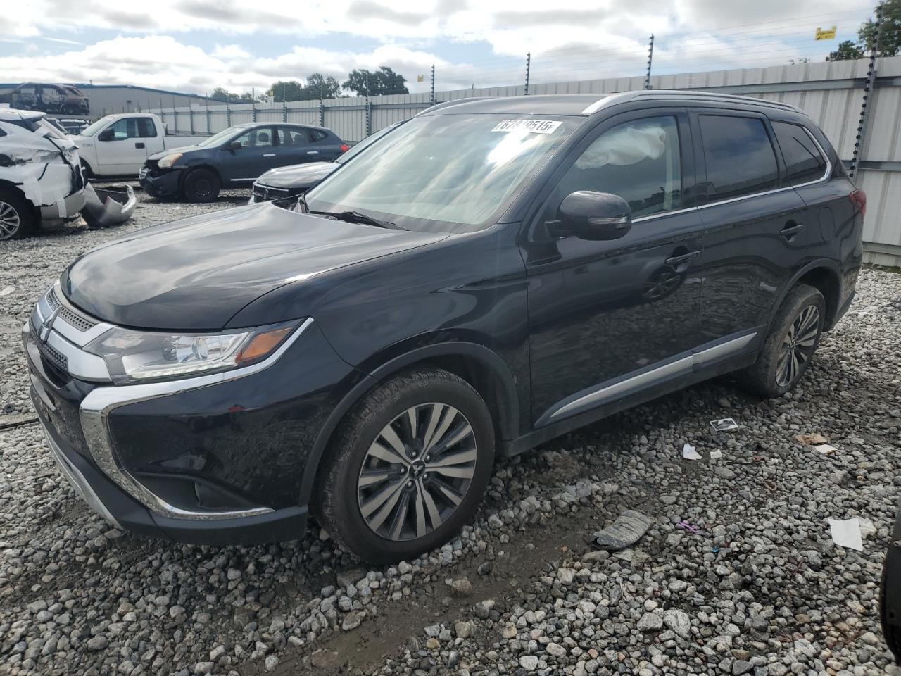 MITSUBISHI OUTLANDER 2020