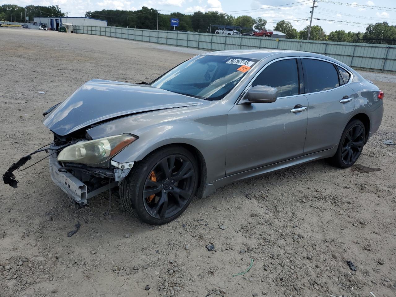 INFINITI M37 2011