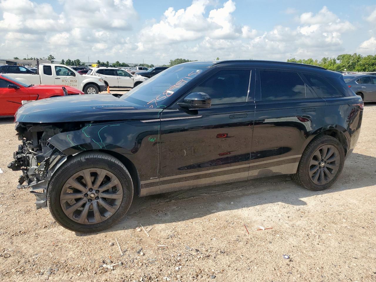 LAND ROVER RANGE ROVER VELAR R-DYNAMIC SE 2018