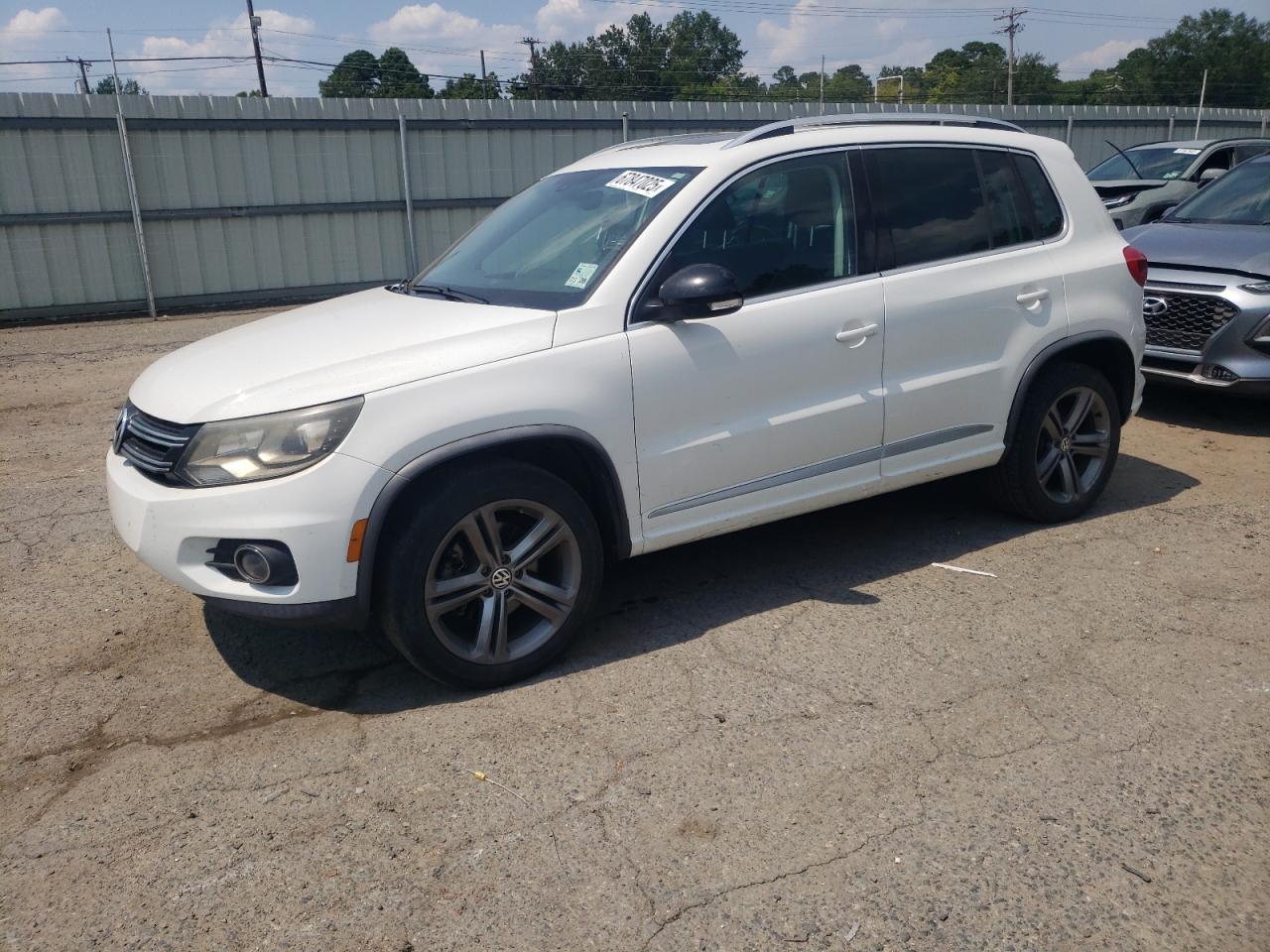 VOLKSWAGEN TIGUAN SPO 2017