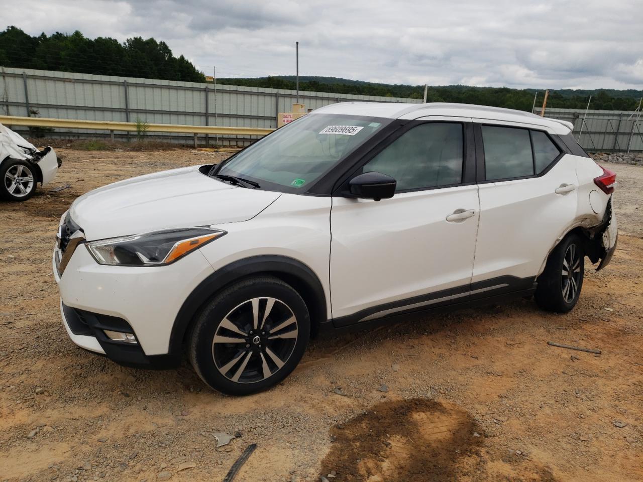NISSAN KICKS S 2019
