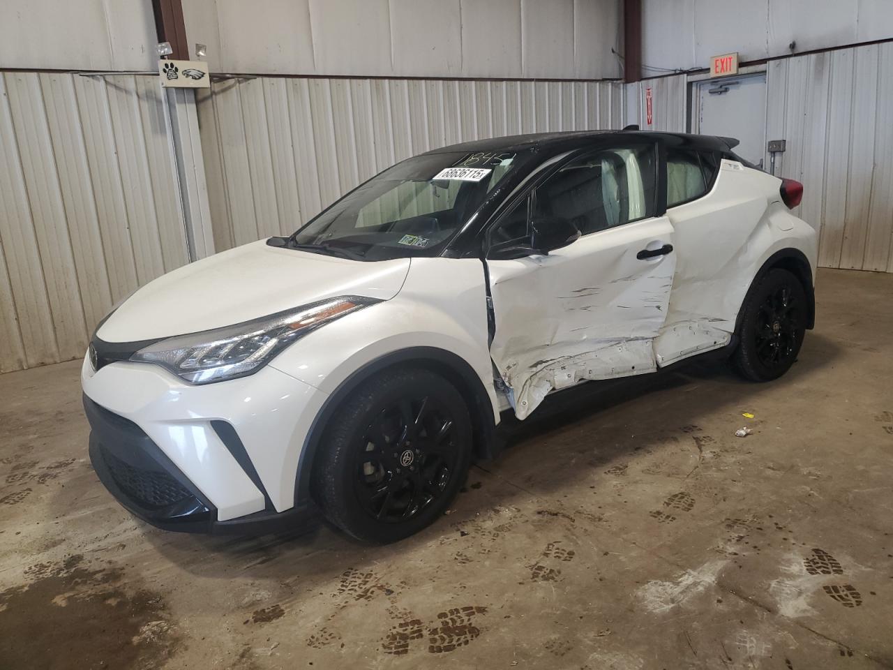 TOYOTA C-HR XLE 2021