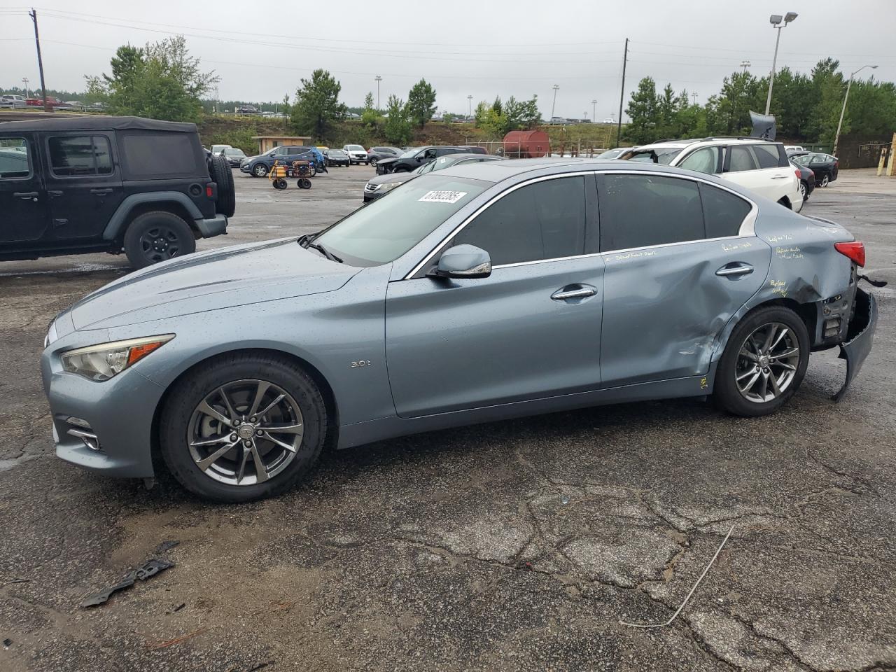 INFINITI Q50 PREMIUM 2017
