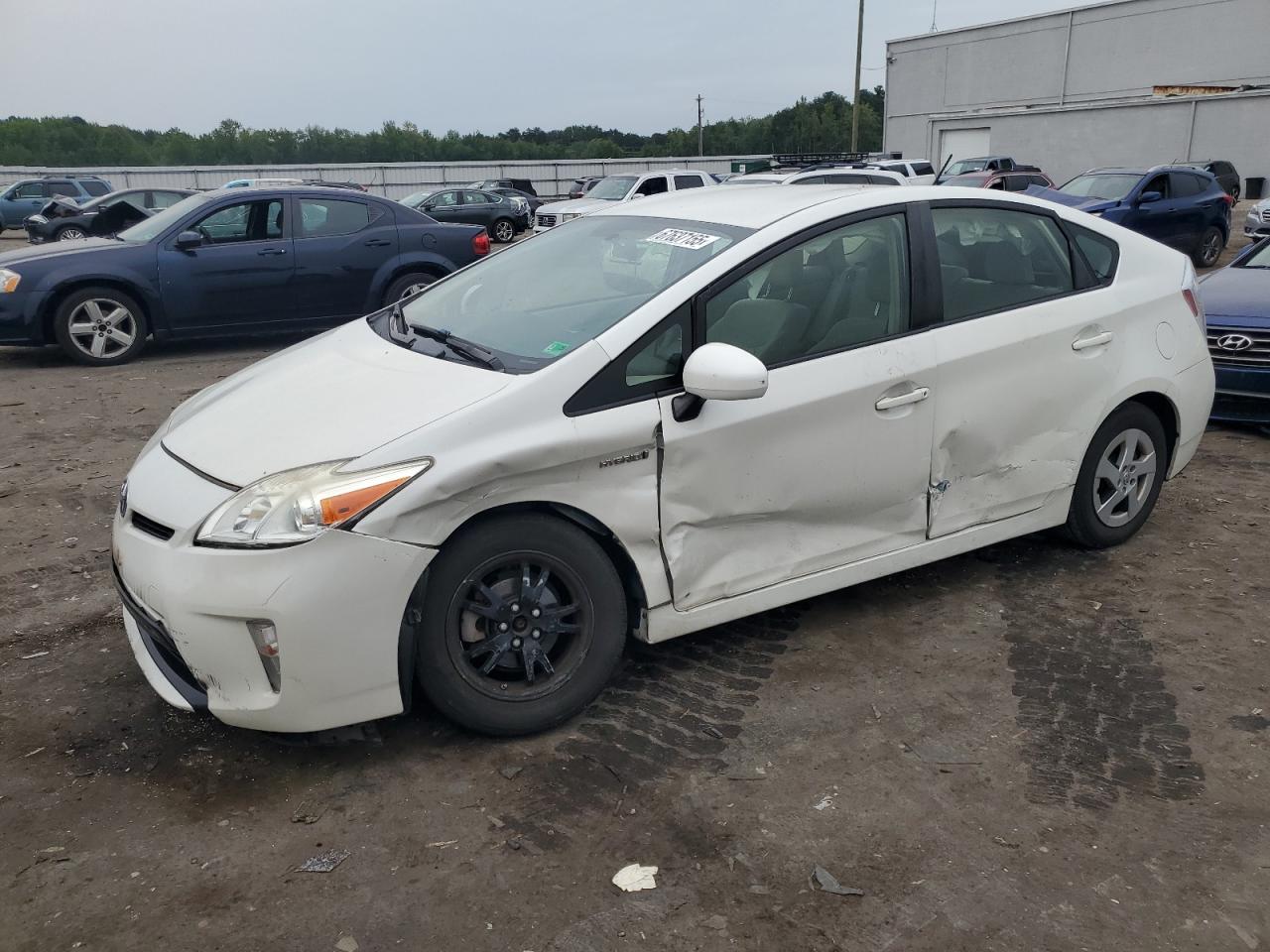 TOYOTA PRIUS 2015