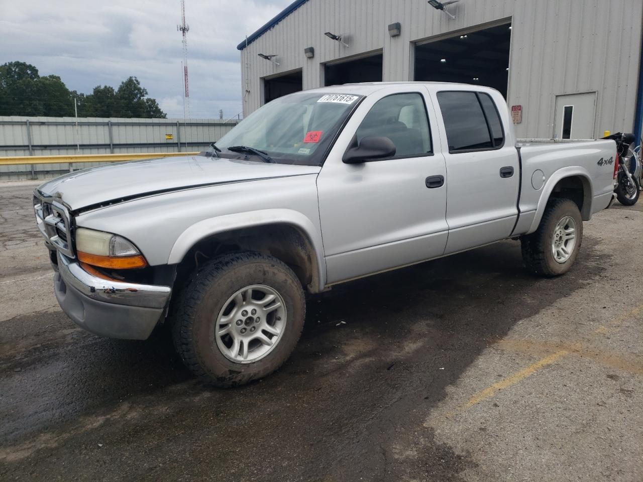 DODGE DAKOTA QUA 2004