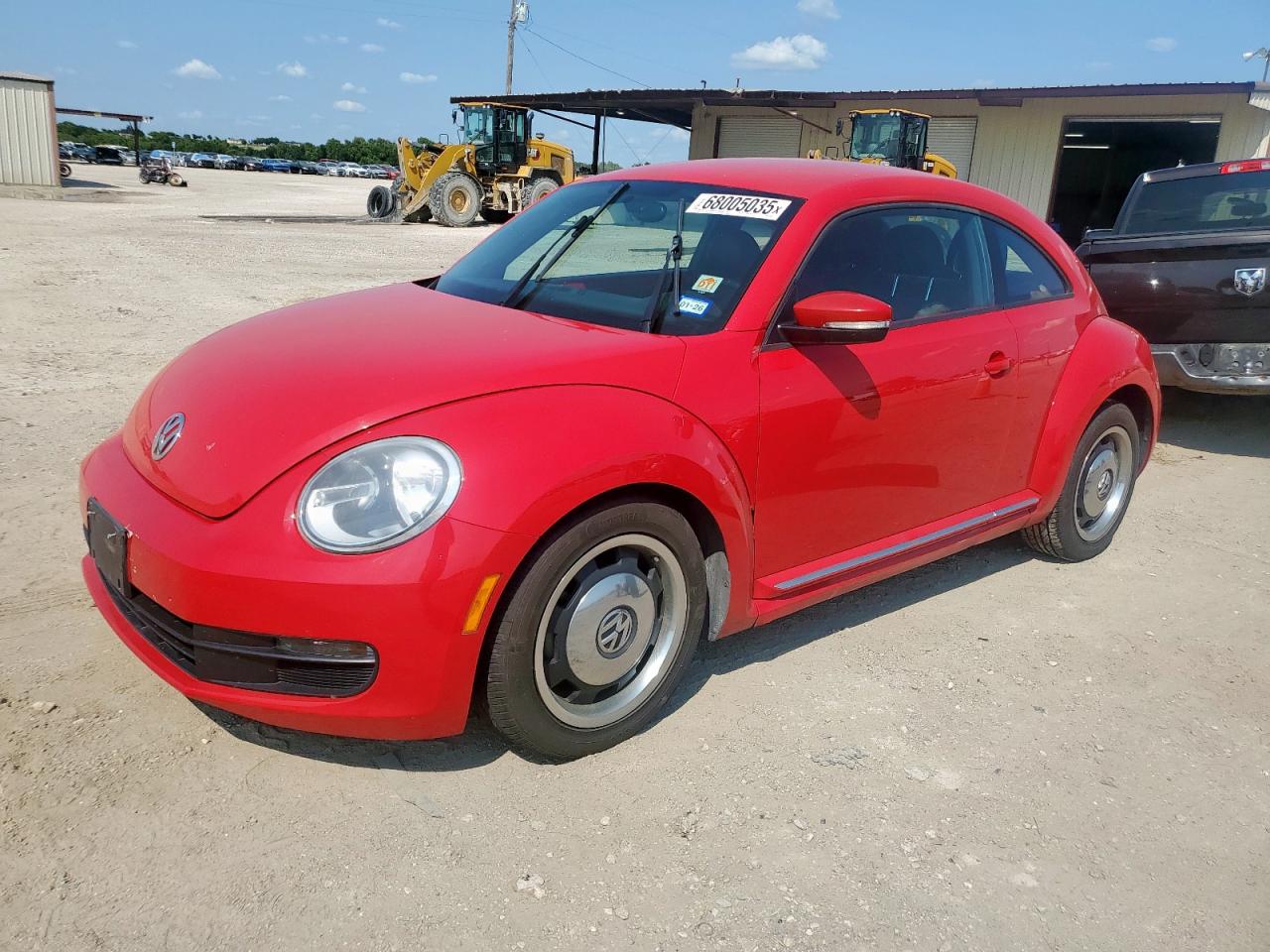 VOLKSWAGEN BEETLE 2012