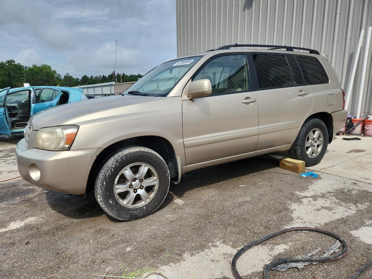 TOYOTA HIGHLANDER 2004