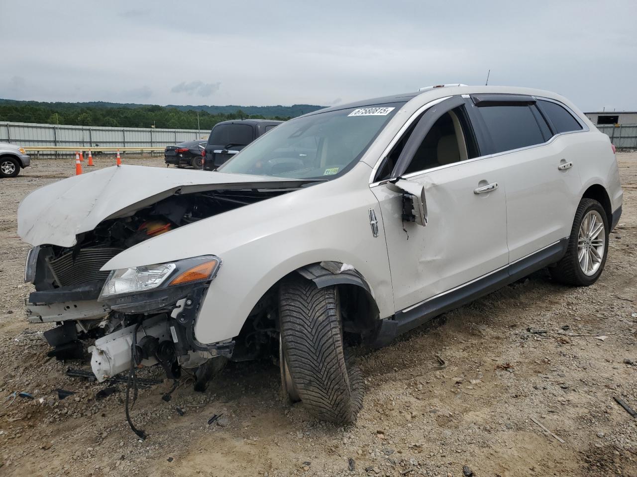 LINCOLN MKT 2019