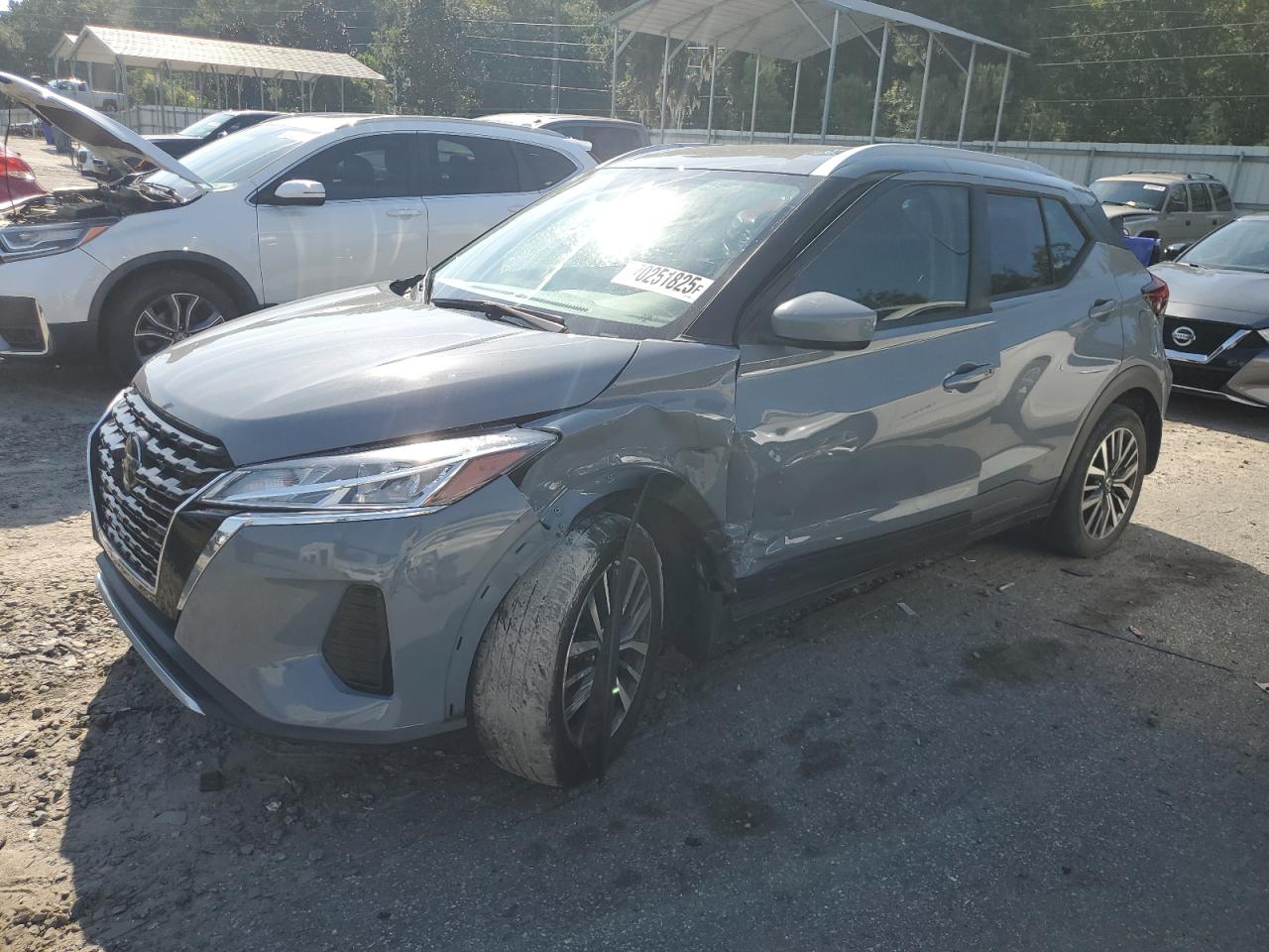 NISSAN KICKS SV 2021