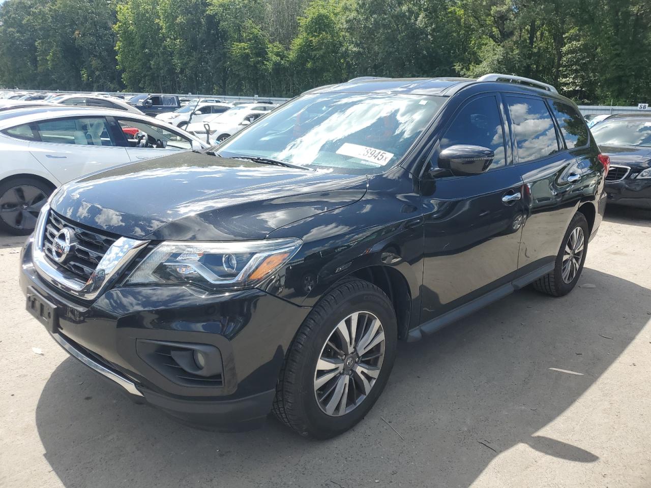 NISSAN PATHFINDER 2017