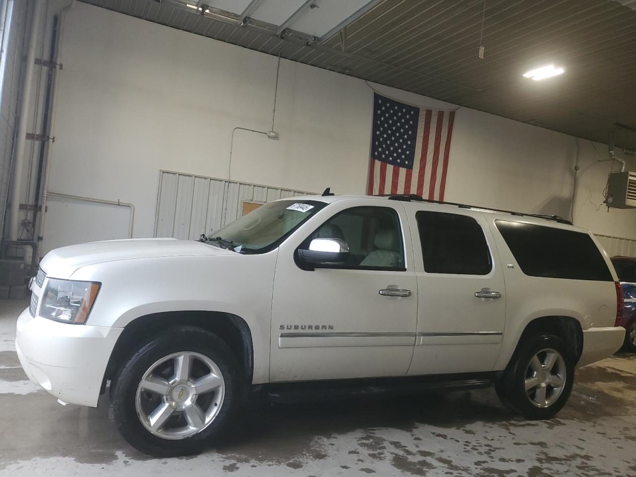 CHEVROLET SUBURBAN C 2011