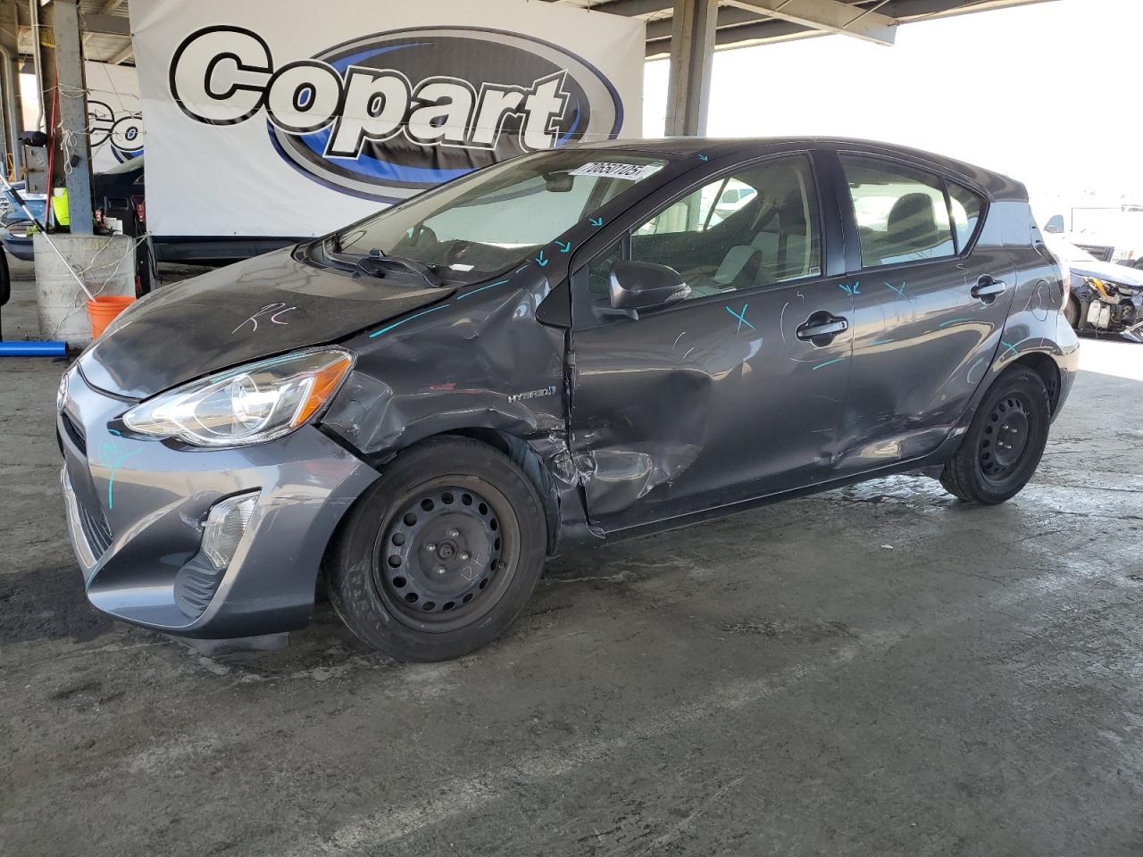 TOYOTA PRIUS C 2016