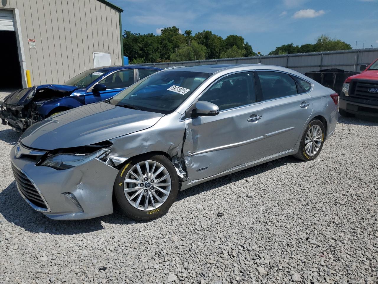 TOYOTA AVALON HYBRID 2018