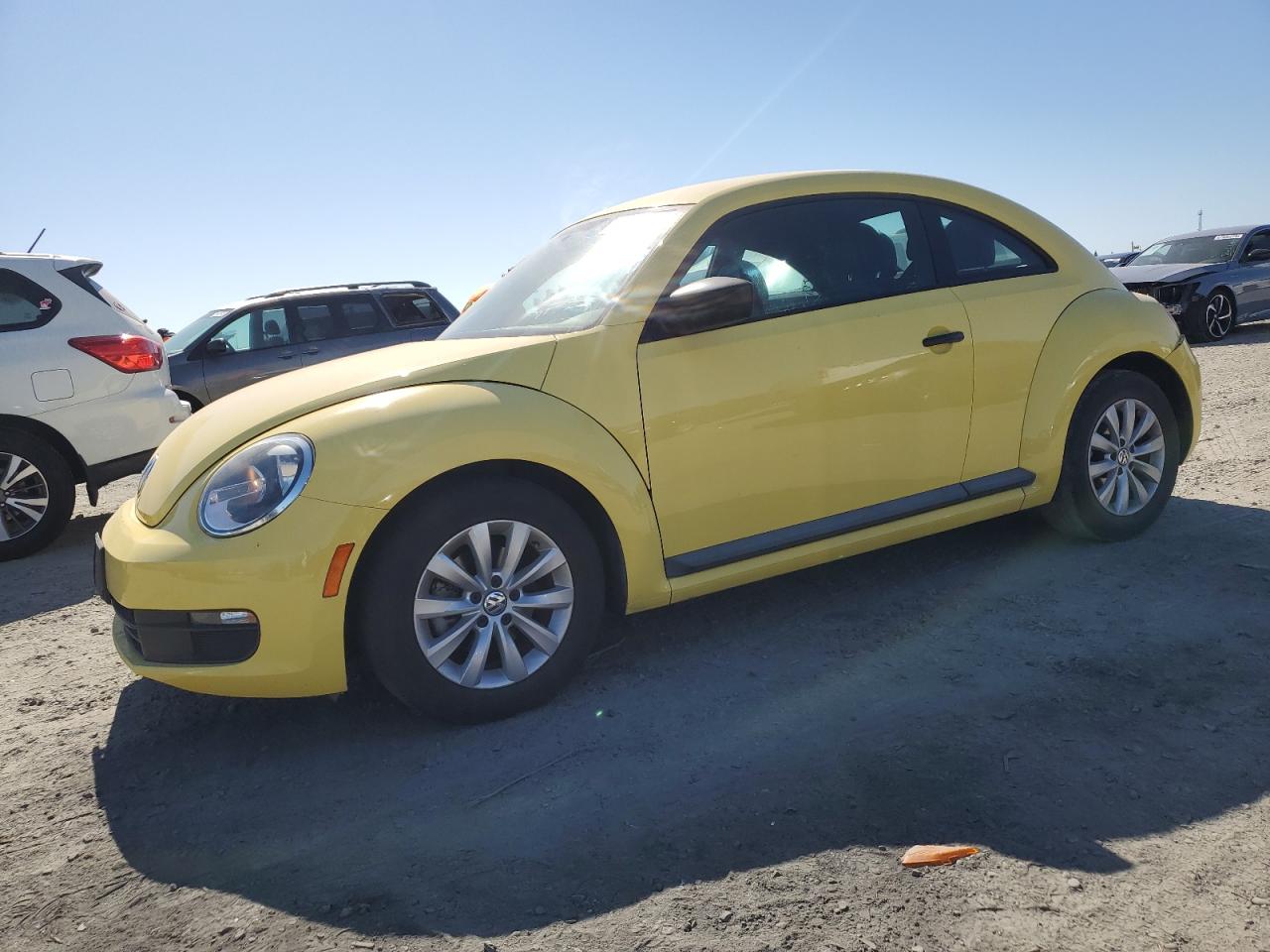 VOLKSWAGEN BEETLE 1.8 2015