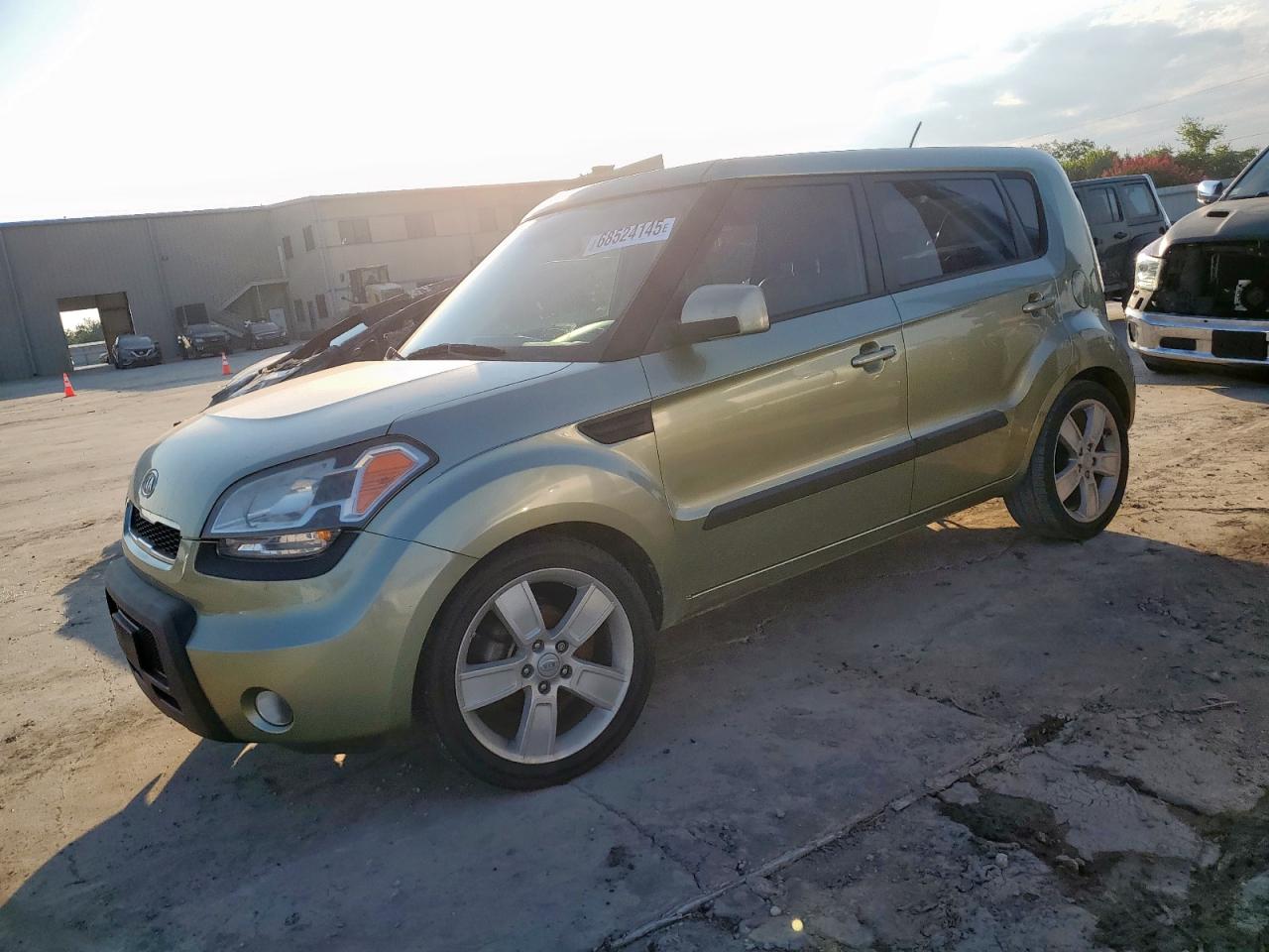 KIA SOUL + 2011