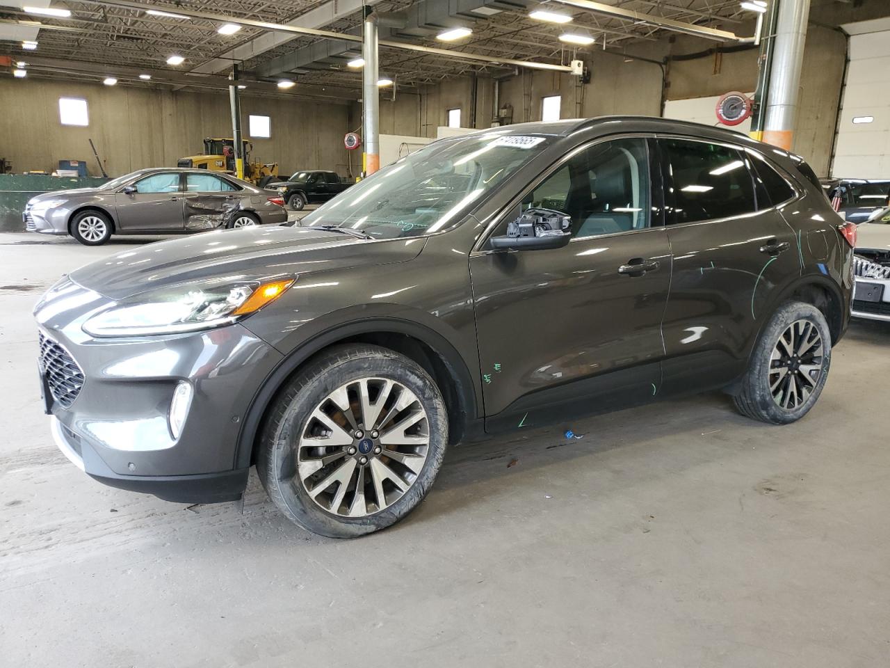 FORD ESCAPE TIT 2020