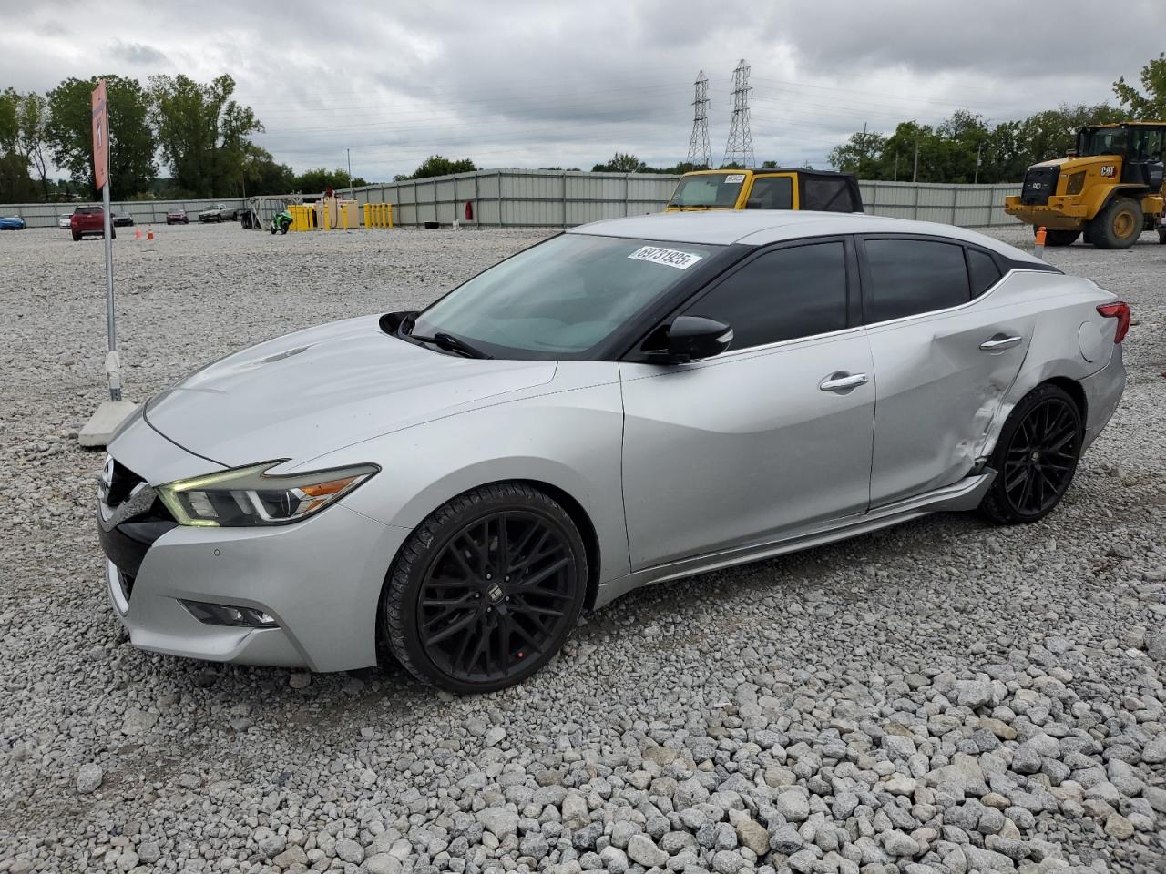 NISSAN MAXIMA 2016