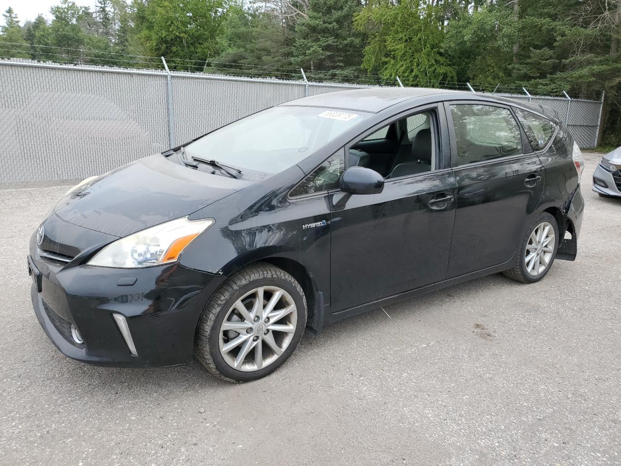 TOYOTA PRIUS V 2012