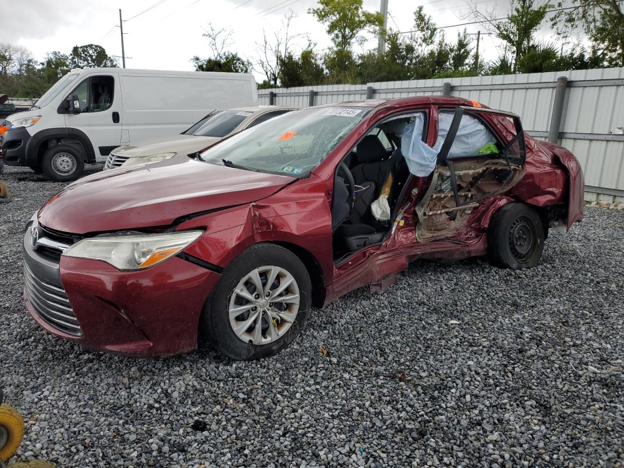 TOYOTA CAMRY LE 2017