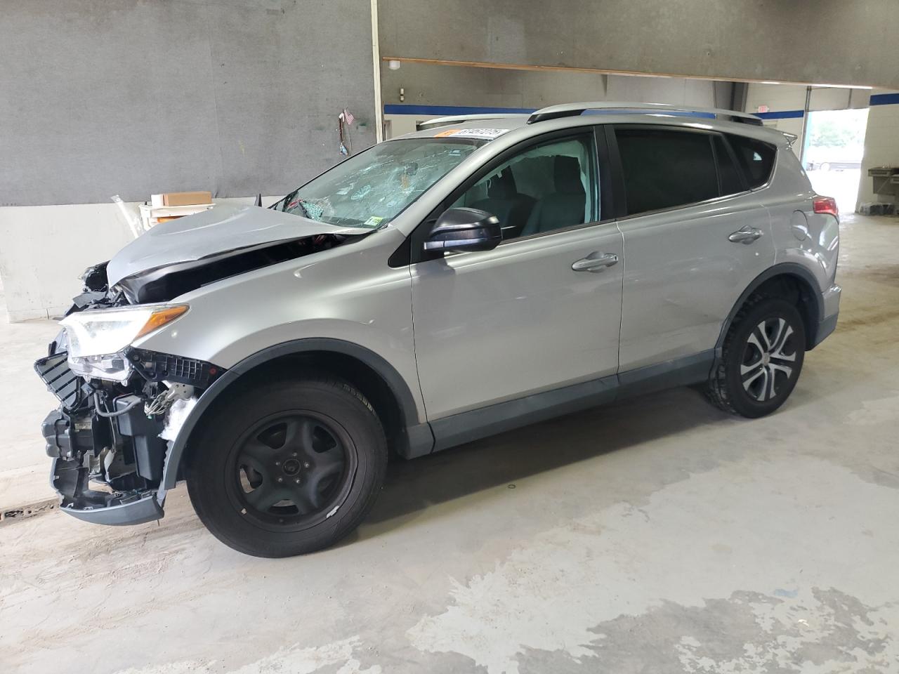 TOYOTA RAV4 LE 2016